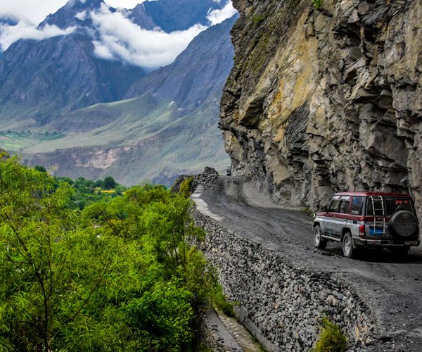 Road to Kalash Valley